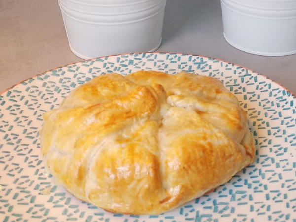 Hojaldre relleno de Camembert