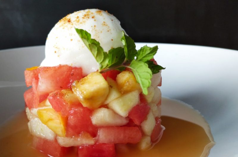 Tartar de frutas con sorbete de limón