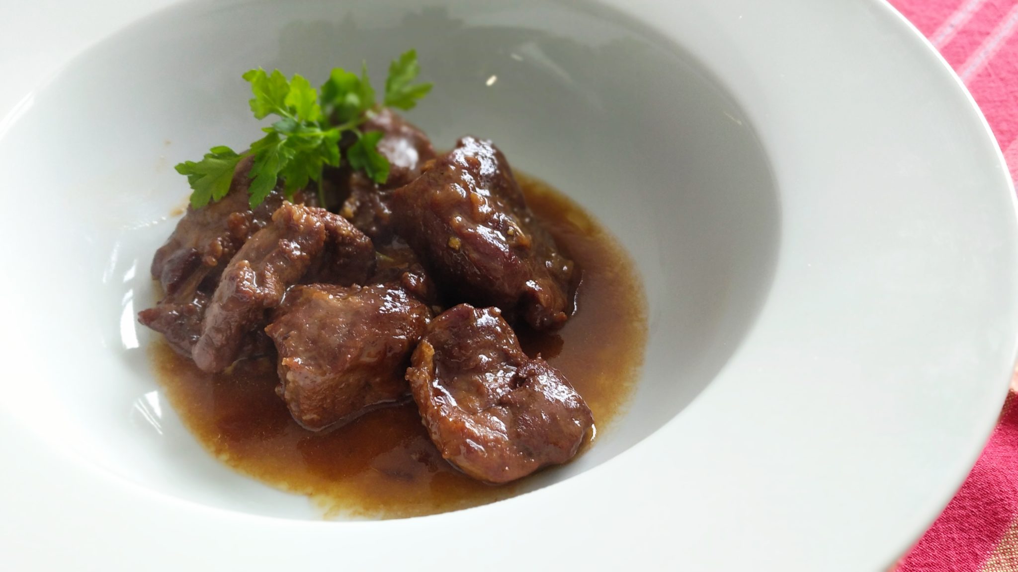Carrilladas ibéricas en salsa – Cocina Con Carisma